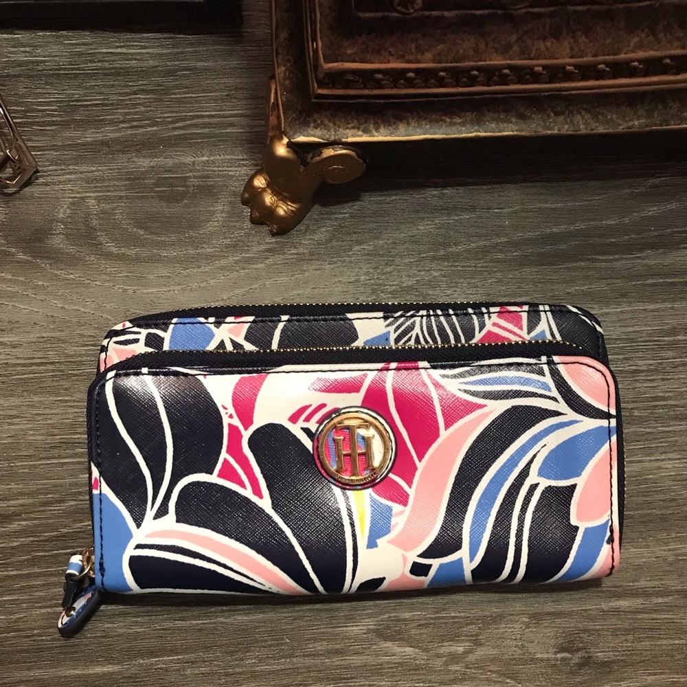 Tommy Hilfiger Wallet